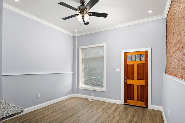 Photo - Beautifully renovated 3BR/3.5BA in Upper F...
