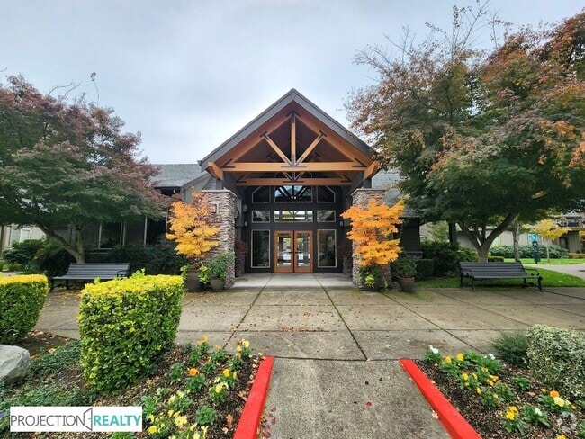 Building Photo - 8061 NE Rockne Way Rental