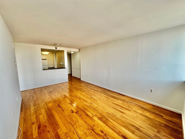 Photo - Fantastic 1 Bedroom with Den/Office/Additi... Unidad 804