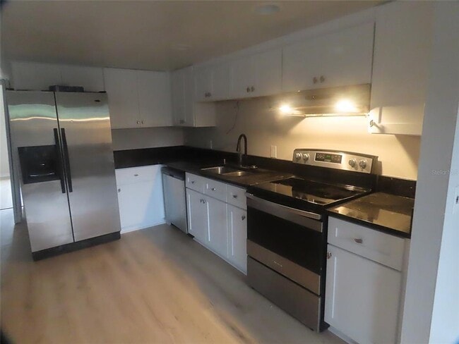 Photo - 708 St Michael Ln