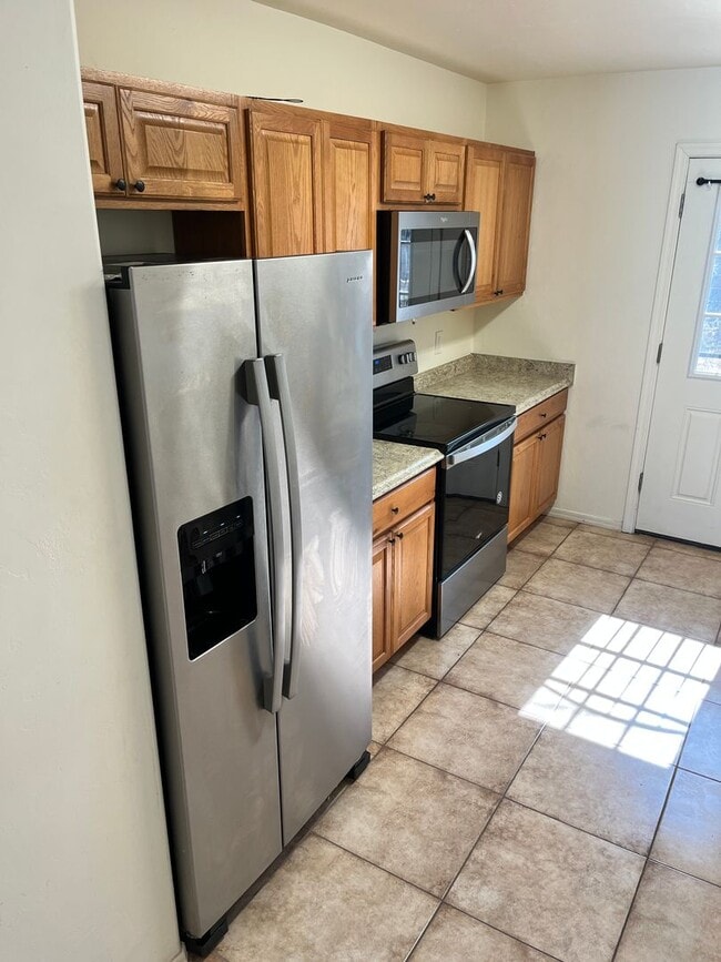 Photo - 1303-1313 W. Cedar Street Unidad MO1309