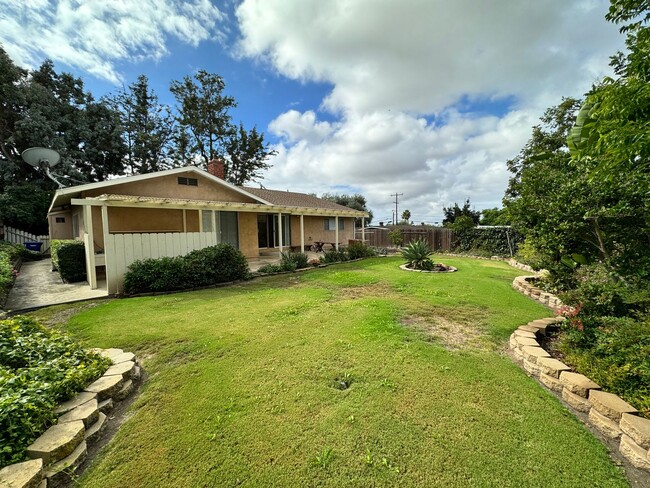 Cozy 3-Bedroom, 2-Bath home in tree-lined ... - Cozy 3-Bedroom, 2-Bath home in tree-lined ...