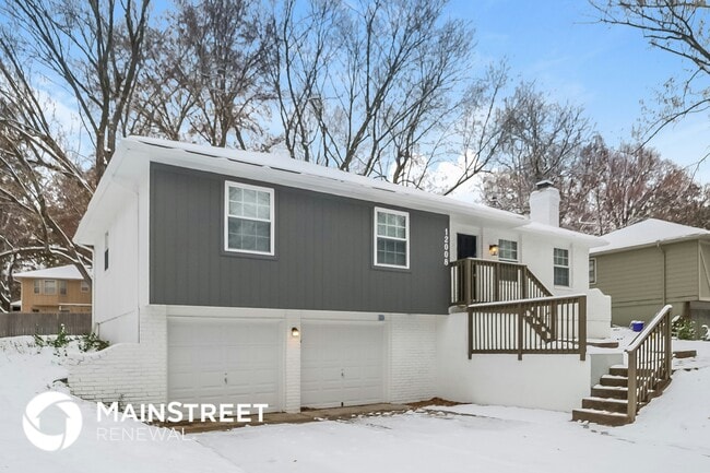 Photo - 12008 E 54th Terrace