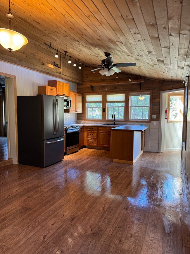 194 Swamp Rd