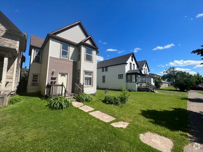 Building Photo - 2014 Banks Ave Unit 2014 Banks Ave - 2 Rental