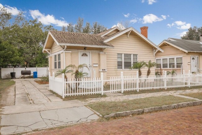 Nice 2 Bedroom & Large extra room that you... - Nice 2 Bedroom & Large extra room that you... Casa