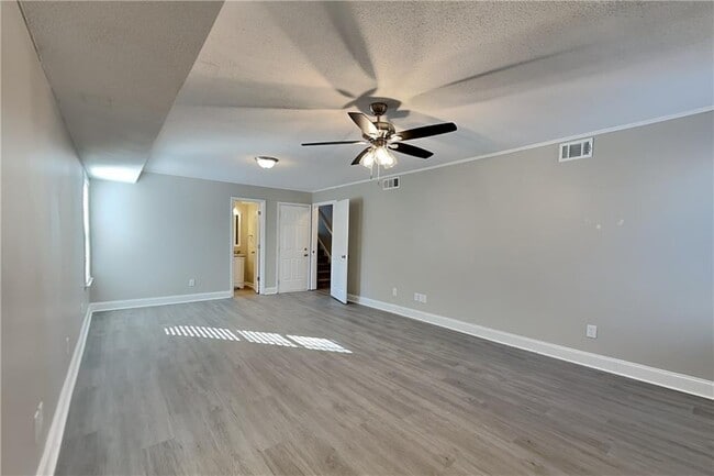 Photo - 962 Taylors Farm Ct