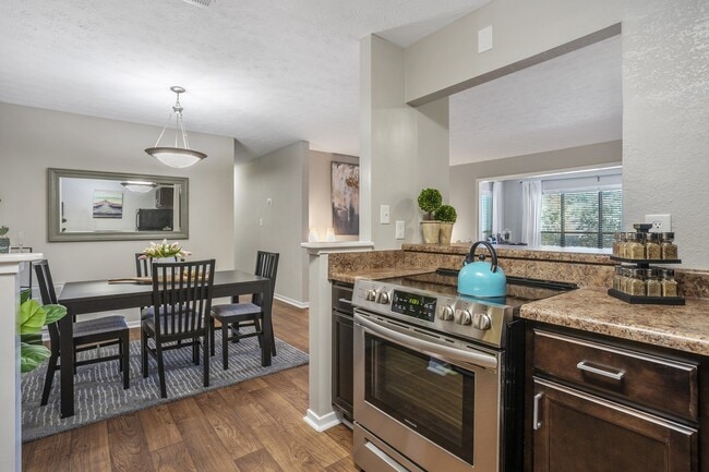 Las cocinas son un sueño del chef. - Windsor Peachtree Corners Apartamentos