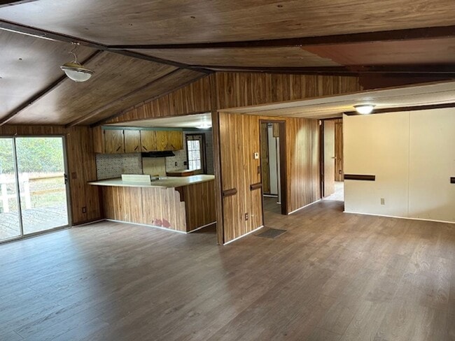 Photo - 98 Alexander Rd