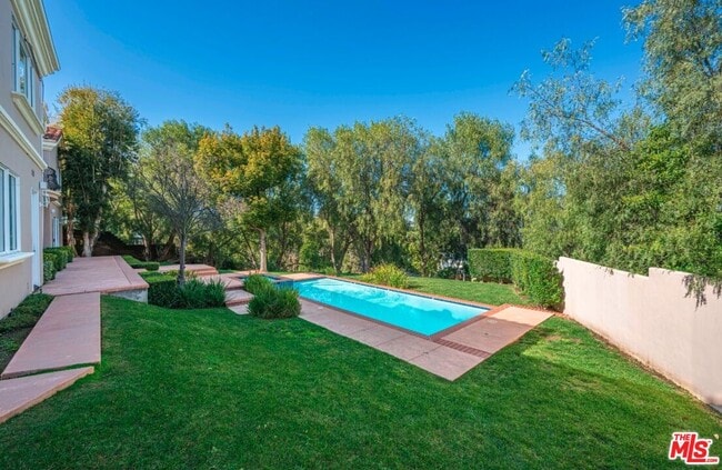 Photo - 11221 Briarcliff Ln