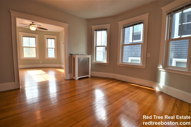 Photo - 82 Montebello Rd Unit 2