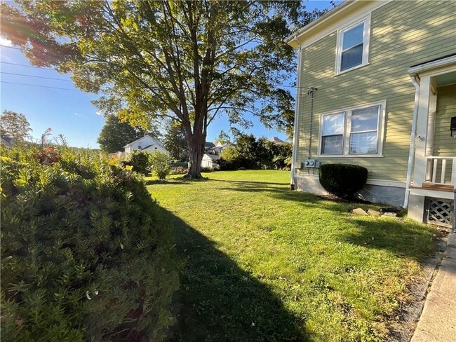 Photo - 18 Harmony St