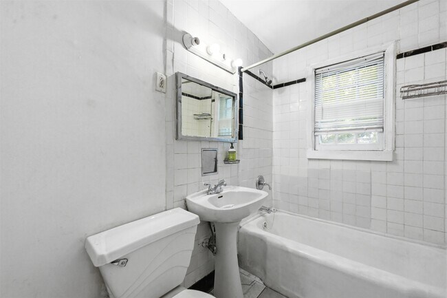 Photo - 10 McGotty Pl