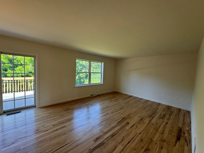 Photo - 4 Bed 3 Bath Updated Home In Lititz
