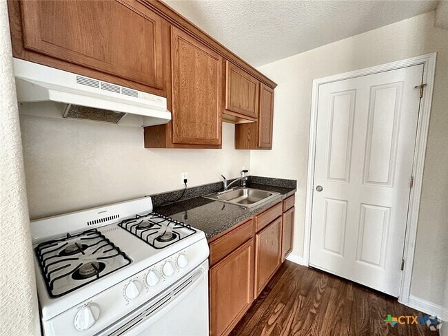 Building Photo - 148 Rush Haven Unit c Rental