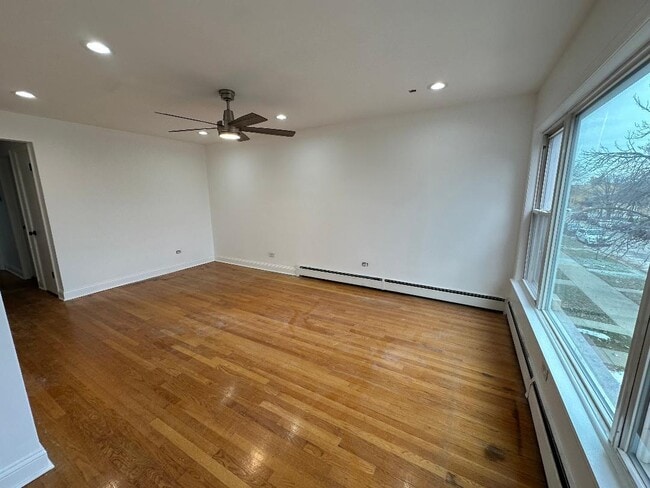 Photo - 5530 N Mango Ave