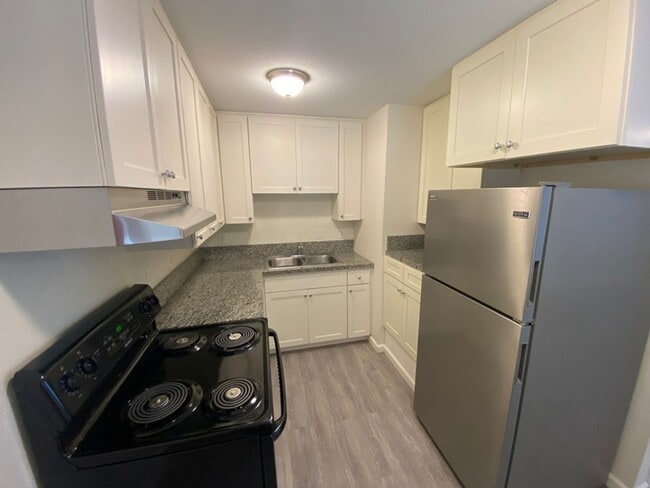Photo - 210 West St Unit 2