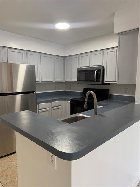 Photo - 7630 Westwood Dr Unidad 316