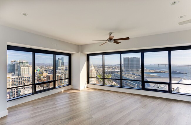 Stunning Harbor Club Luxury Condo with Pan... - Stunning Harbor Club Luxury Condo with Pan...