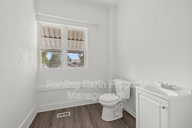 Photo - 1520 34th Ave N