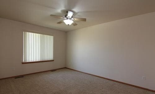 Photo - 3 bedroom, 2 bath Townhome in North Liberty