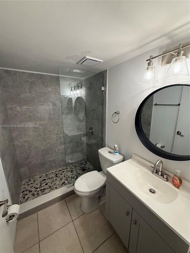 Photo - 350 Palm Cir W Unit 102