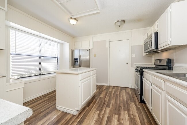 Photo - 21303 Bassbrook Dr