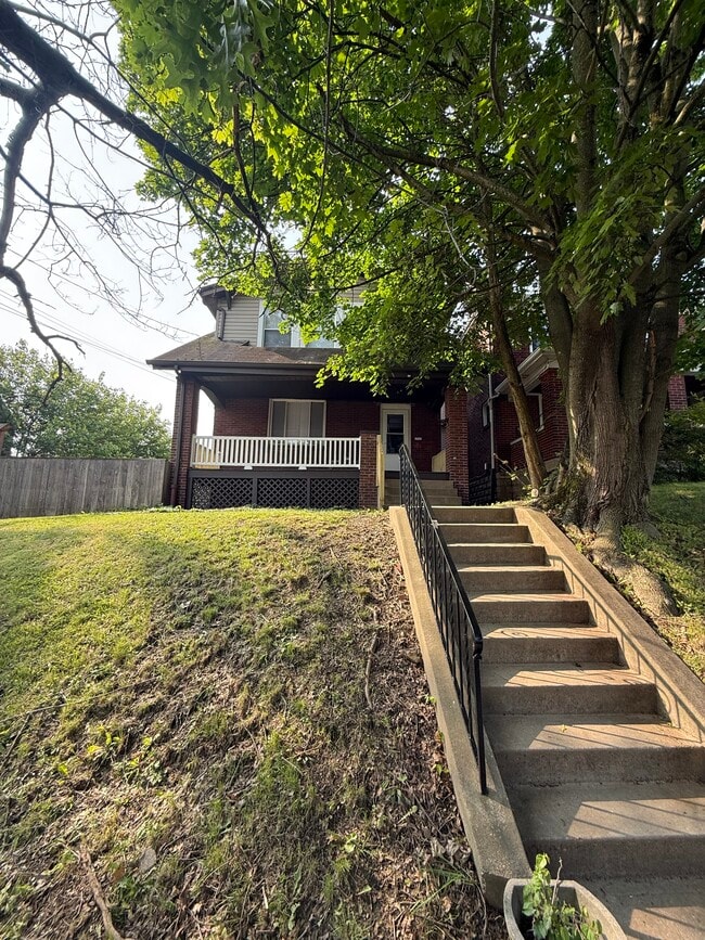 Photo - 1243 Straka St House