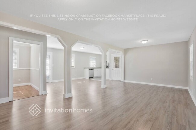 Photo - 3899 Summit Dr