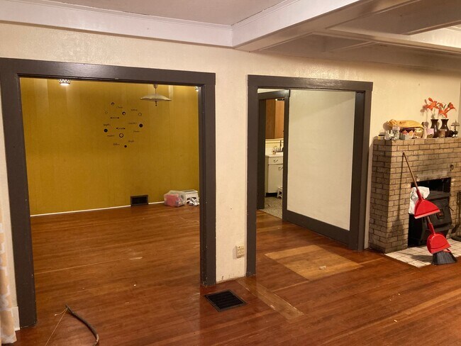 Photo - 807 Harris St