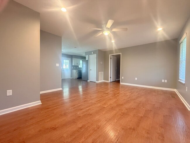 Photo - Pet-Friendly 3-Bedroom Home with Fenced Yard, Sun Room & Utilities Included