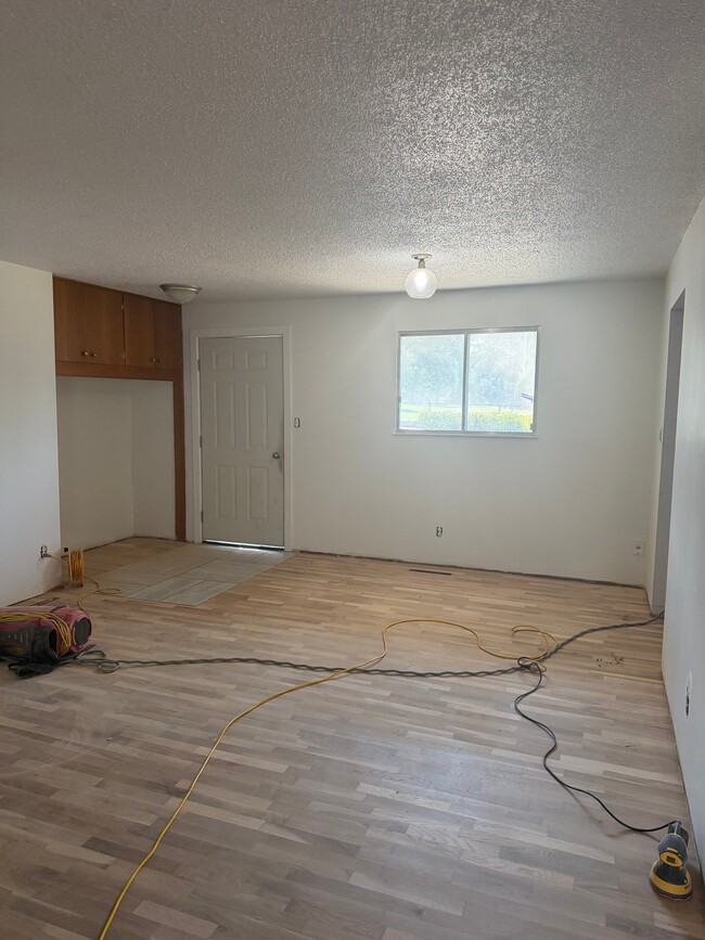 Photo - 1801 Siskiyou Blvd