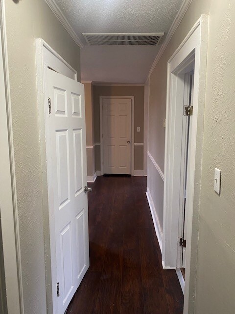 Photo - 5323 Spriggs St