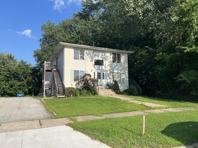 Building Photo - 1155 N Indiana St Unit B