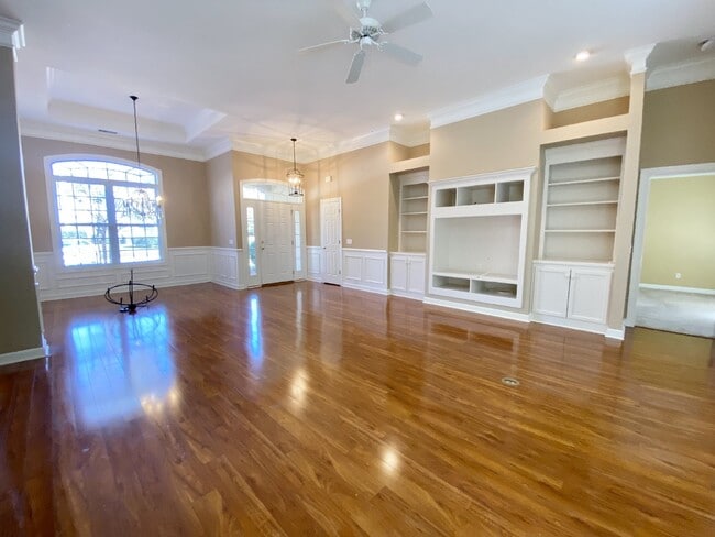 Photo - Gorgeous, Island West Home Available  for Rent!