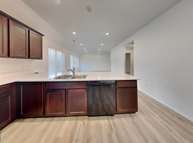 Photo - 4892 Bolanzo Ln