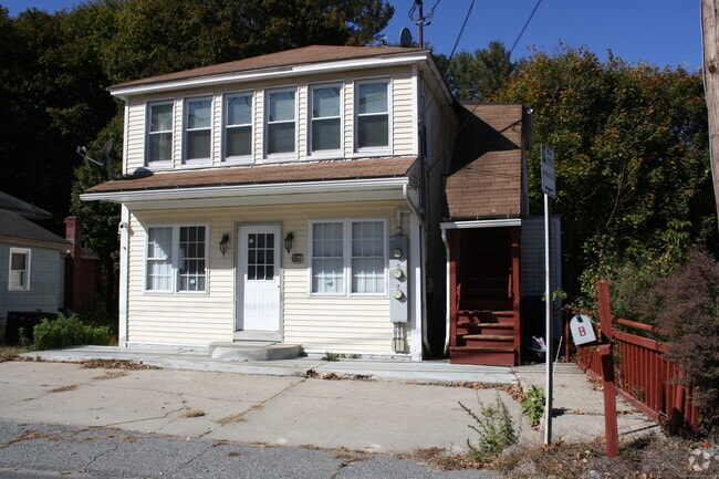 Building Photo - 387 Putnam Pike Rental