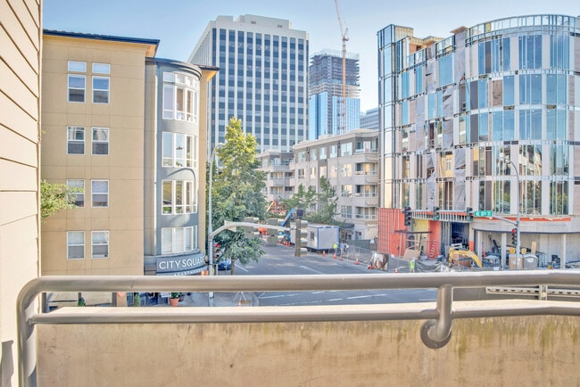 Photo - 11000 NE 10th St Unidad FL3-ID3604A