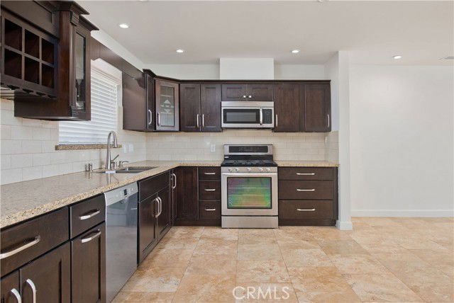 Photo - 17326 Chase St