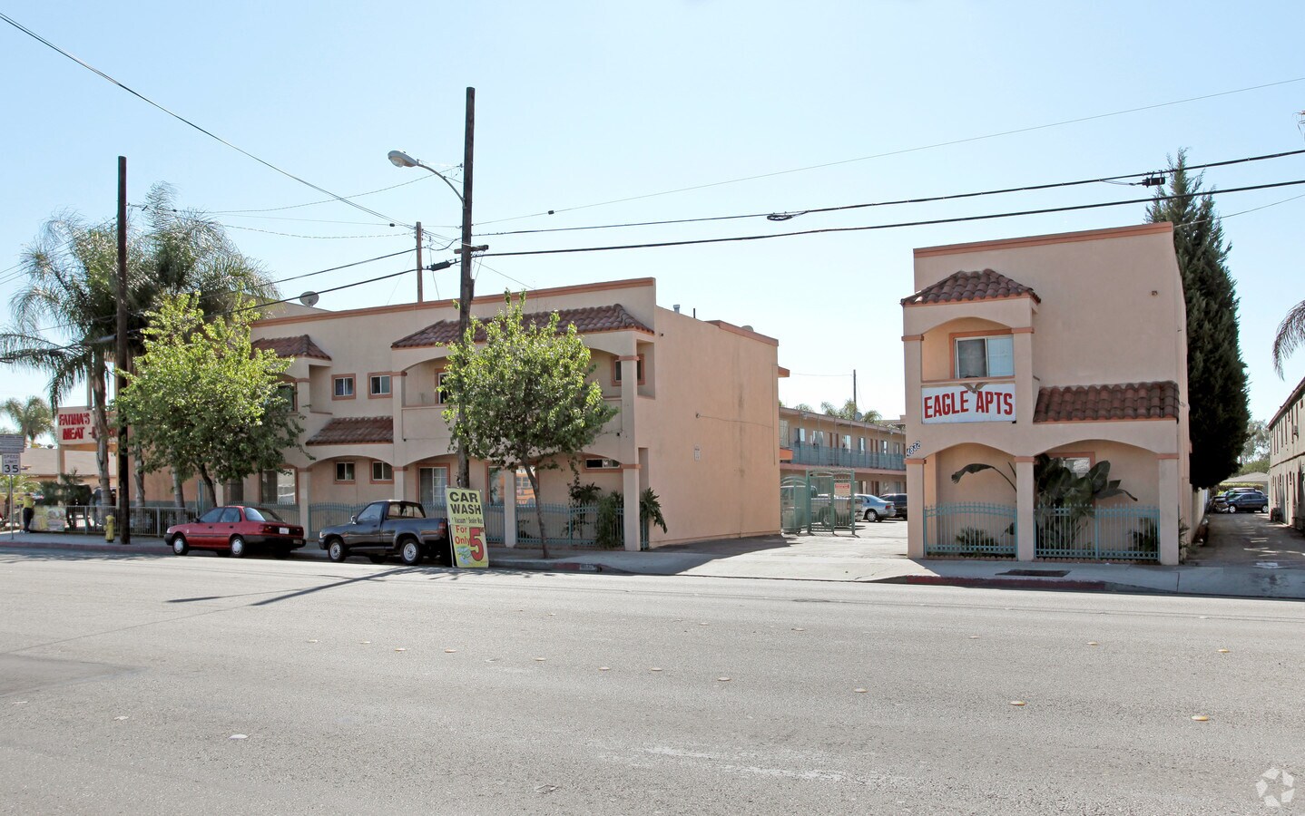 Photo - Eagle Apartments