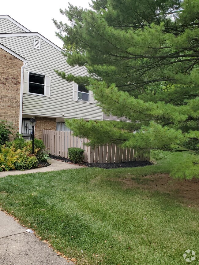 Building Photo - 8340 Woodall Dr Rental
