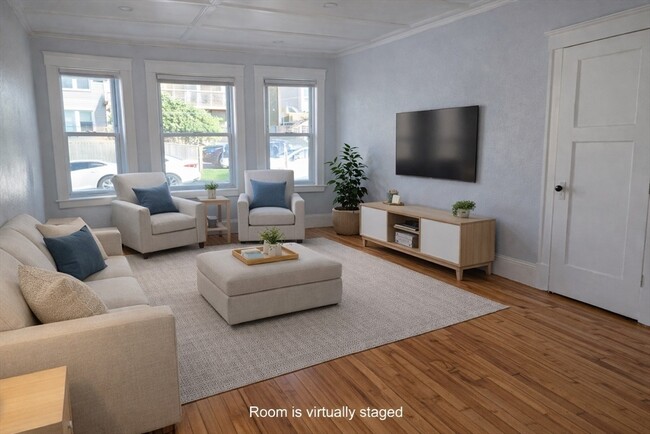 Building Photo - 38 Milton St Unit 1