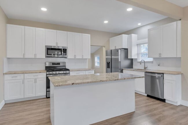 Photo - 3101 S Clarkson St