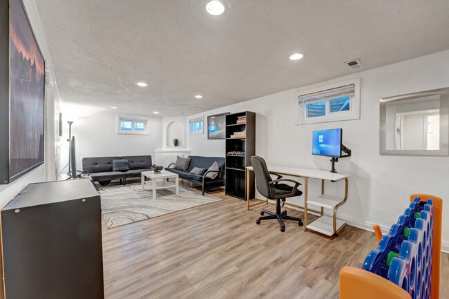 Photo - 6738 Eaton St Unit SI ID1604809P