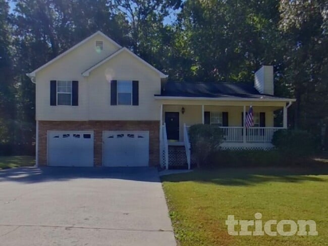 Building Photo - 210 Legend Dr