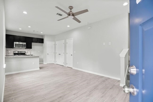 Photo - 15629 Holly Dr