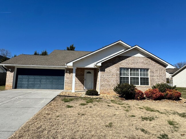 Maryville 37804 - 3 bedroom, 2 bath home -... - Maryville 37804 - 3 bedroom, 2 bath home -...