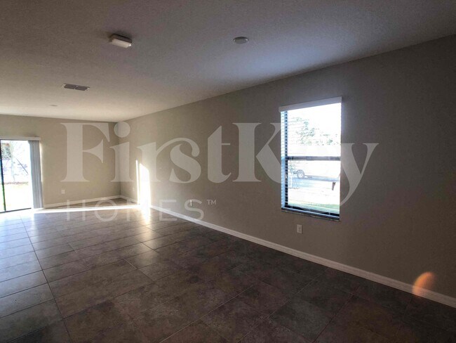 Photo - 10001 RoseMary Leaf Ln