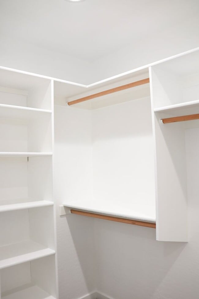 Photo - 1851 W 8th S St Unidad 2