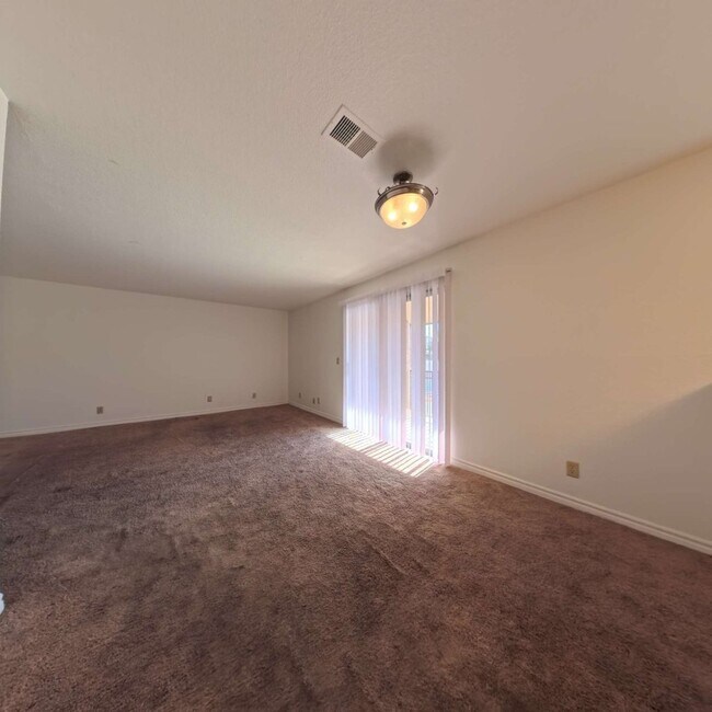 Photo - Gated Community | Close To The Strip | 2nd Floor Unit
